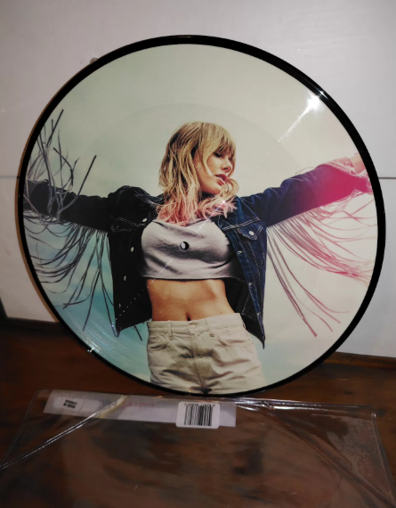 Taylor Swift – ME! 12" Picture Disc Single