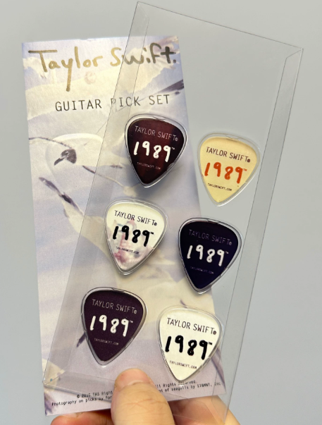 Taylor Swift – 1989 Era Official Guitar Pick Collector Set (6 Pieces)