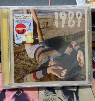 Taylor Swift – 1989 (Taylor’s Version) Sunrise Boulevard Yellow Target CD – Sealed
