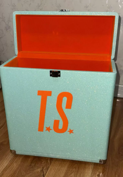 Taylor Swift – The Life of a Showgirl Deluxe Vinyl Storage Case