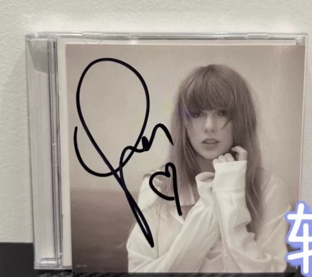 Taylor Swift - The Tortured Poets Department First Batch Hard Card Selection Signed CD