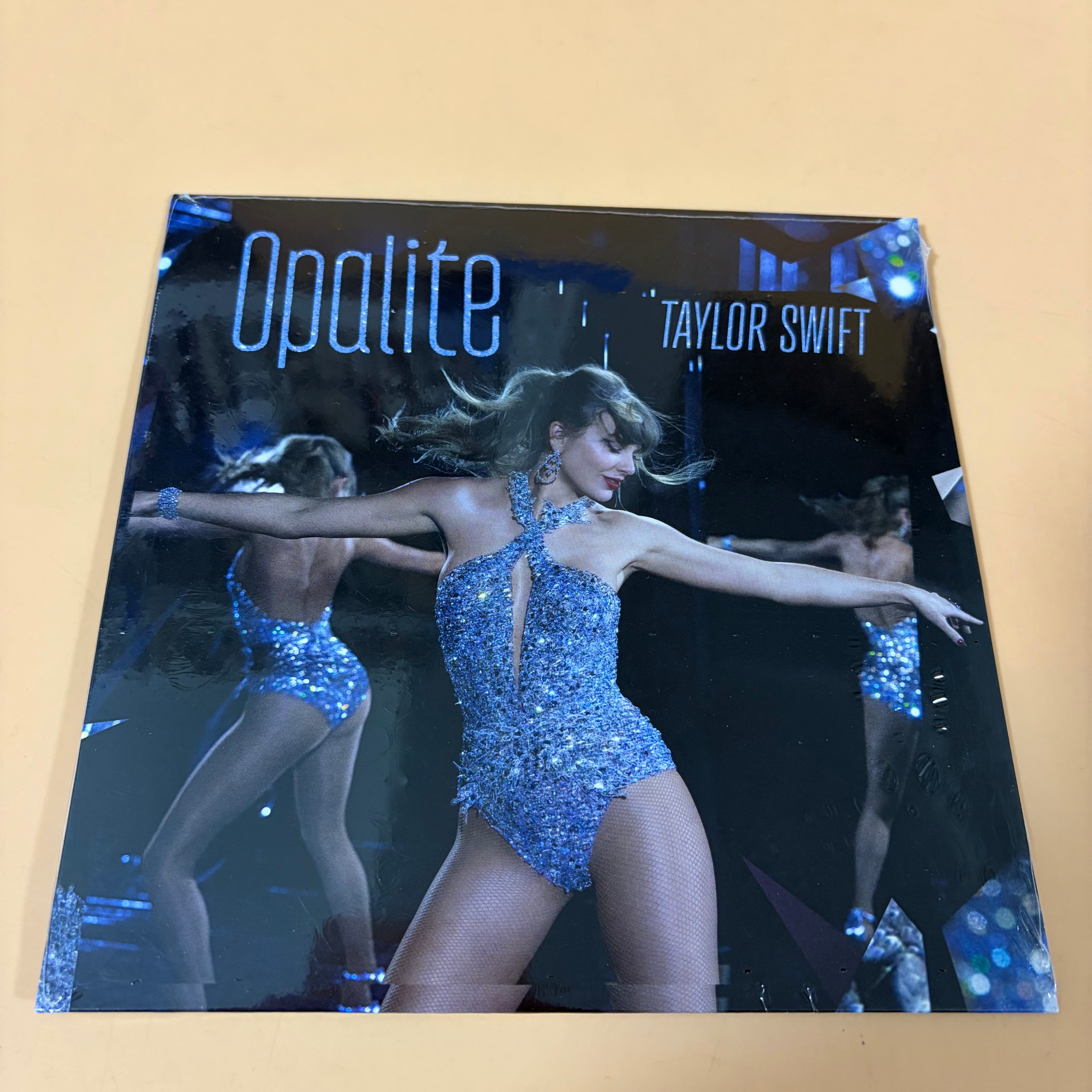 Taylor Swift – Opalite Blue Pearlescent 7