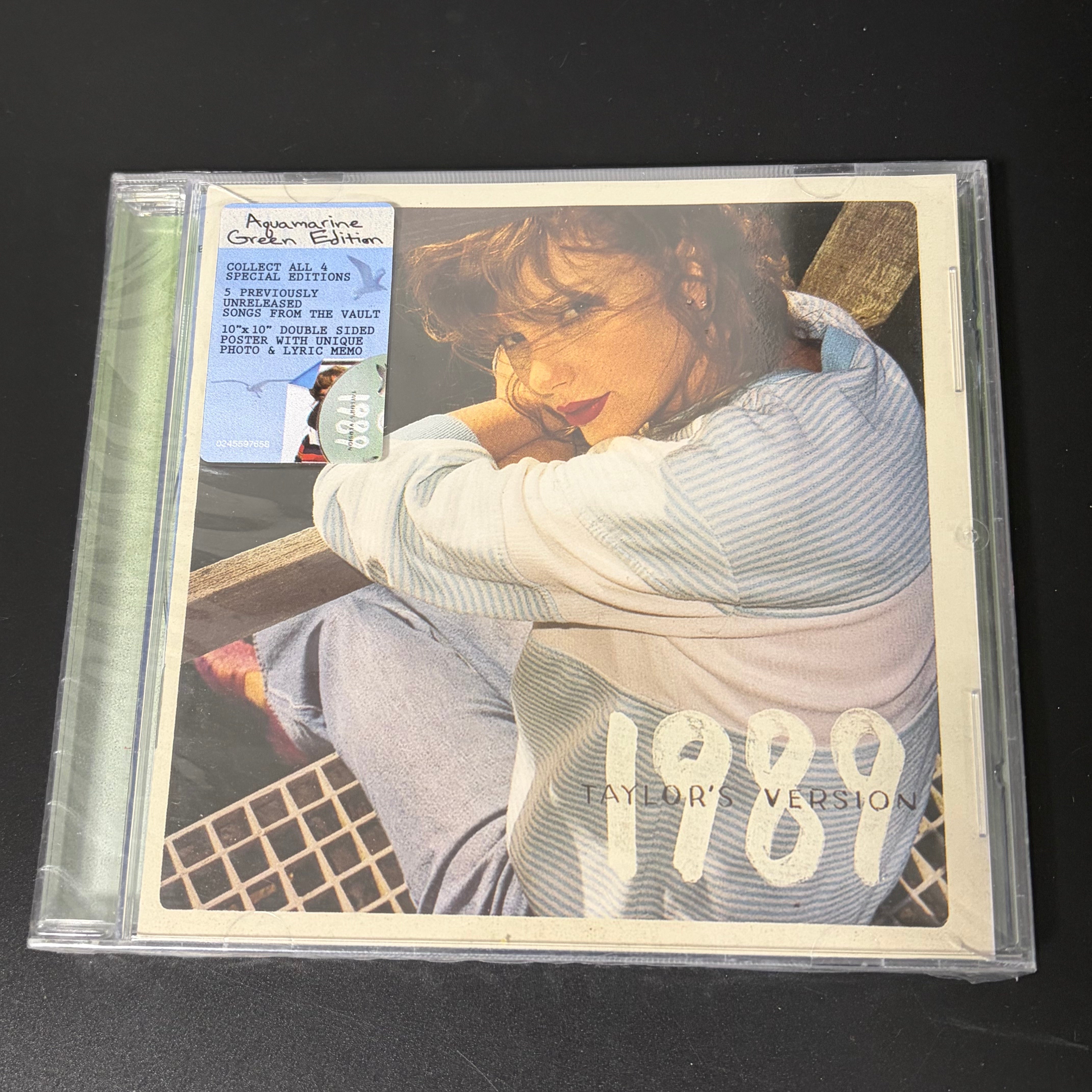 Taylor Swift – The Tortured Poets Department Signed CD US Heart
