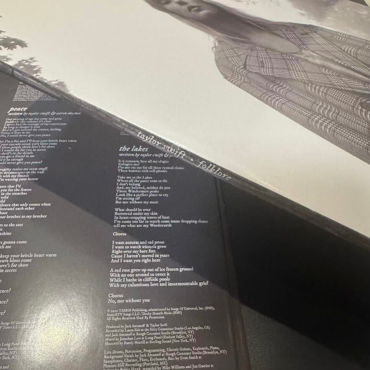 Taylor Swift - Folklore (2xLP, Album, Dlx, Ltd, Pin)