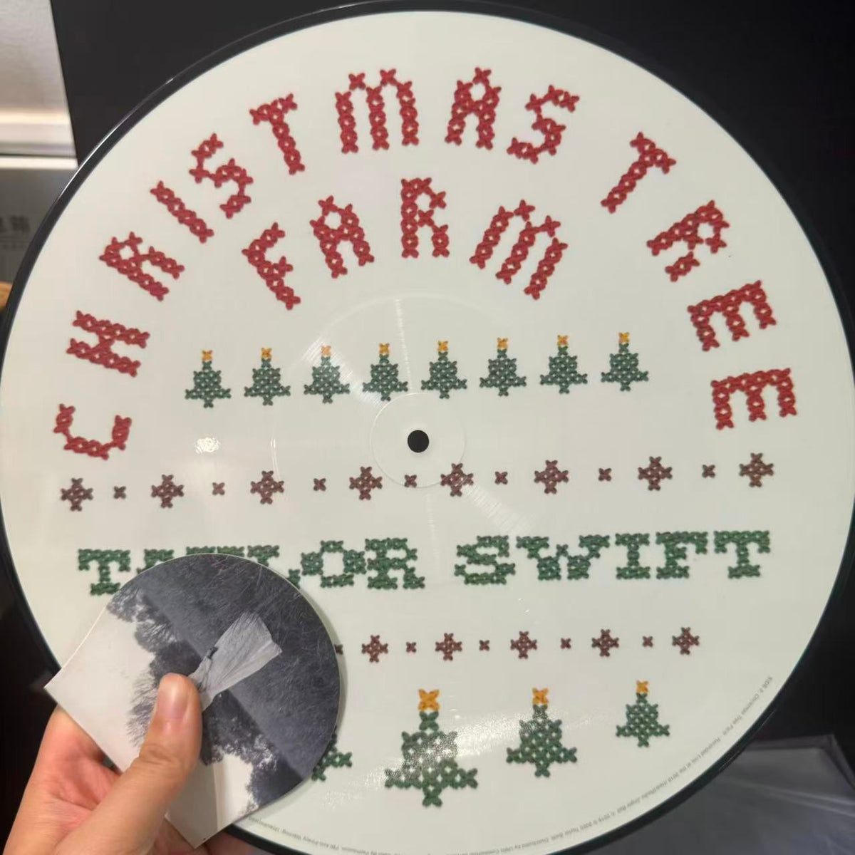 Taylor Swift - Christmas Tree Farm (12", Single, Pic)