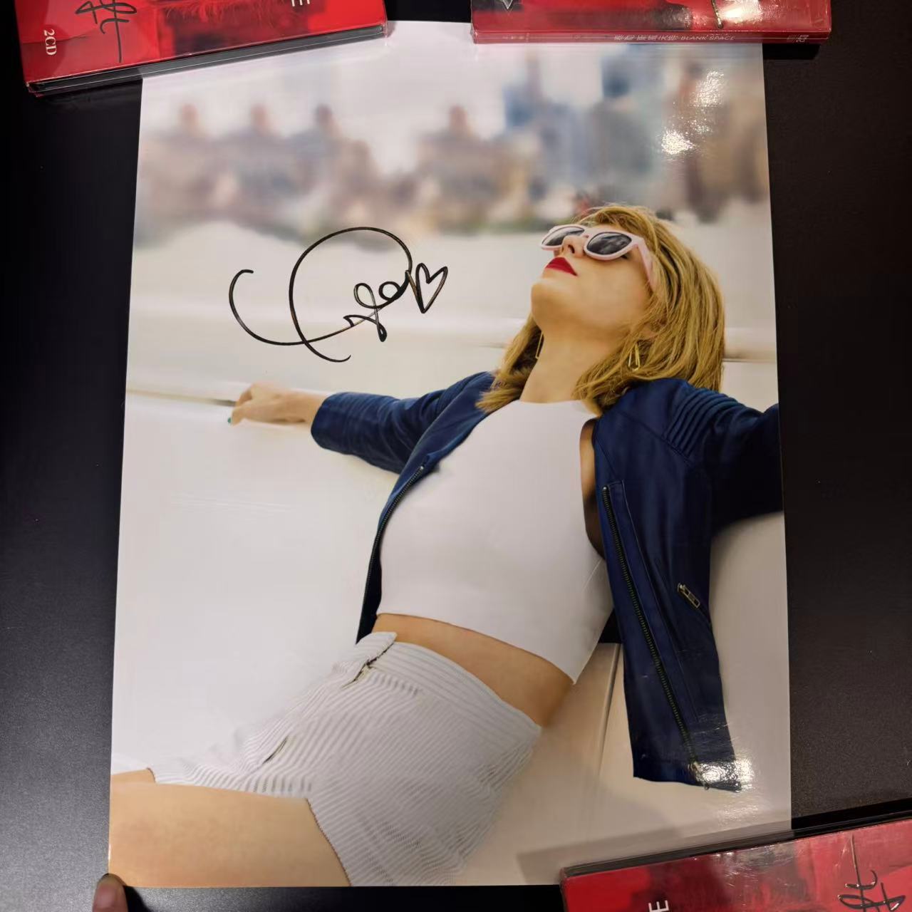 Taylor Swift Signed Printed Autograph Poster Rolled In Poster Tube