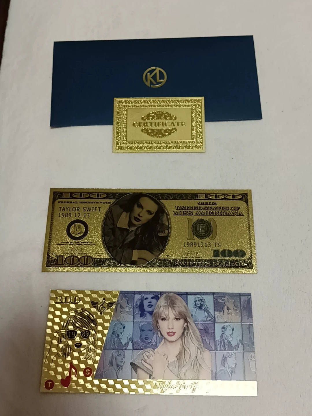 Taylor Swift Souvenir Banknote Set — 2 Notes, Envelope & Certificate — Unofficial