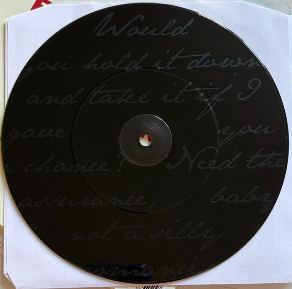 Beabadoobee - Real Man レコード (7インチ) Amazon.com: Real Man Limited Edition 7-Inch Etched Vinyl