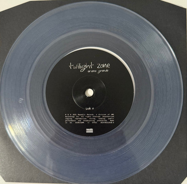 Ariana Grande : Twilight Zone (7", Single, Ltd, Cle)