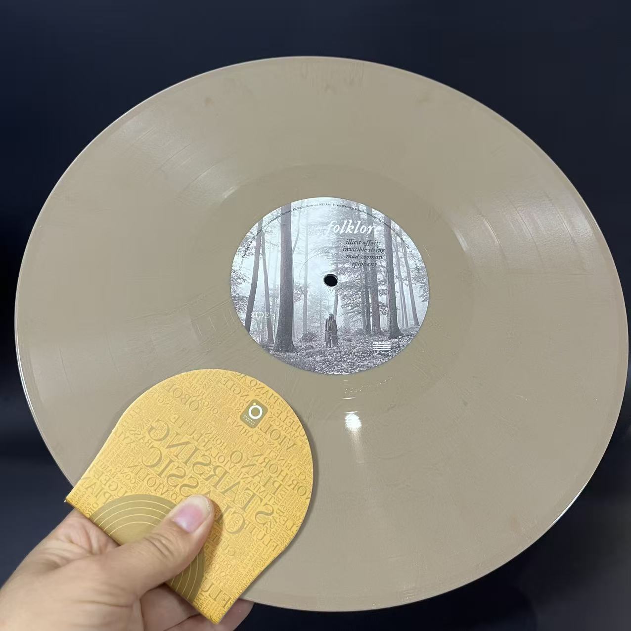 Taylor Swift – Folklore Brown Vinyl 2LP Deluxe Edition