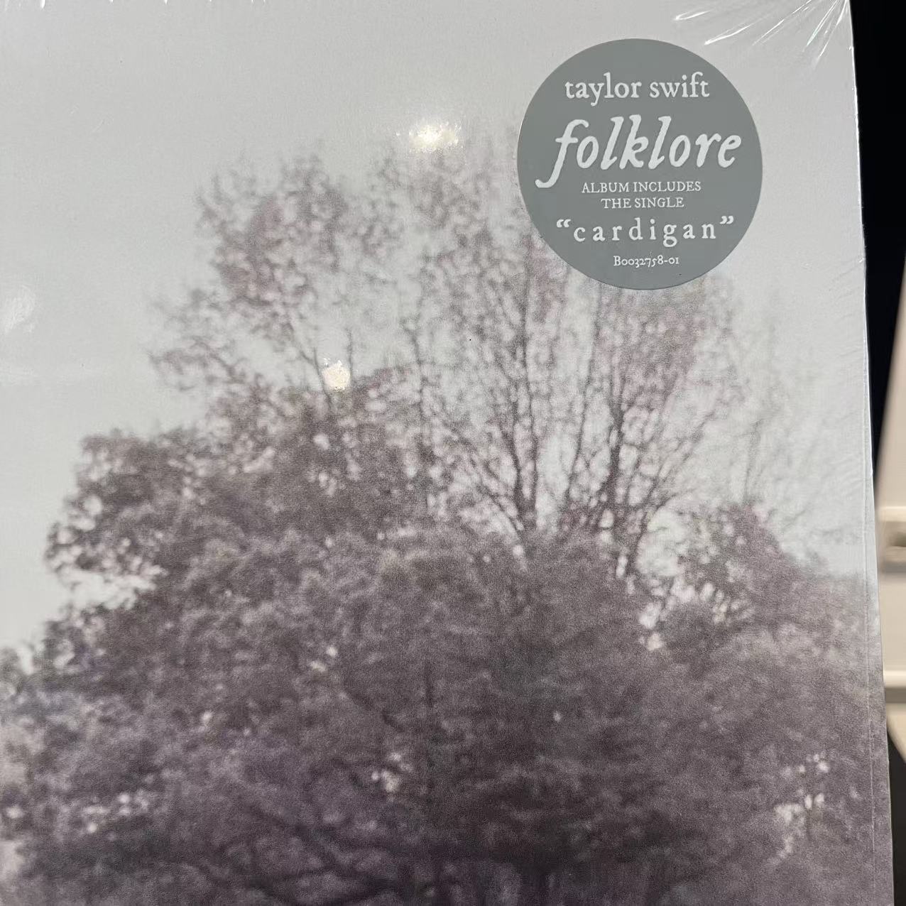 Taylor Swift – Folklore Silver Vinyl 2LP Deluxe Edition