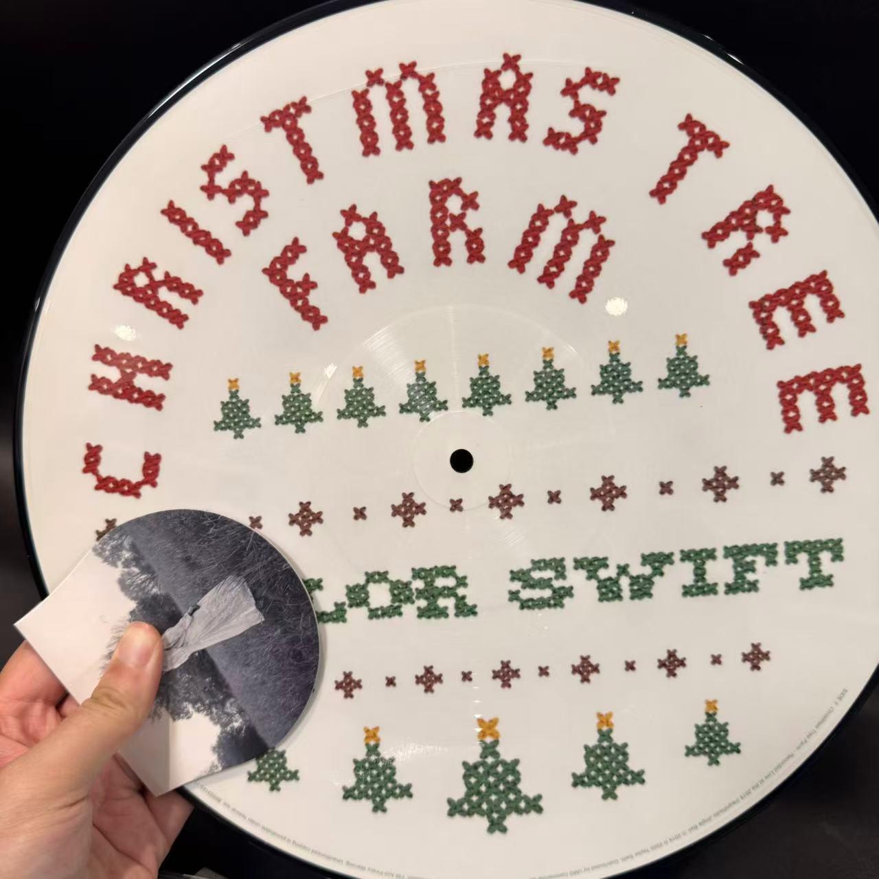 Taylor Swift - Christmas Tree Farm (12", Single, Pic)