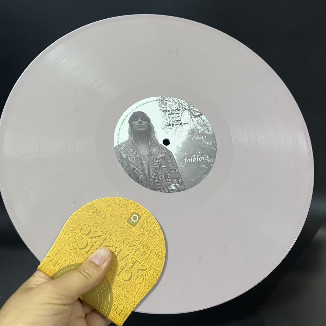 Taylor Swift – Folklore Pink Vinyl 2LP Deluxe Edition