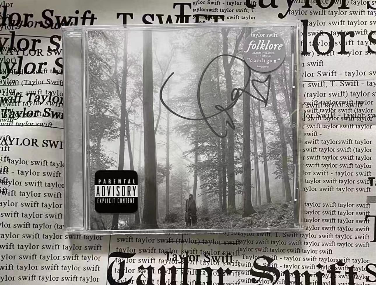 Taylor Swift folklore 1st Batch Broken Pen Heart Autographed CD Sealed