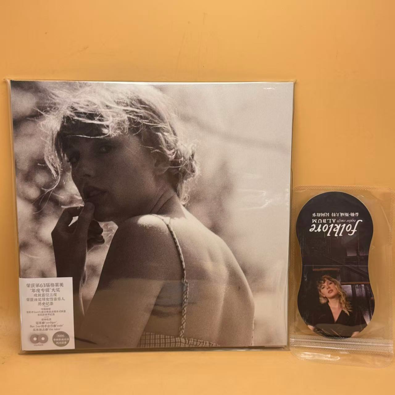 Taylor Swift = 泰勒斯威夫特* - Folklore = 民间故事 (2xLP, Album, Dlx, Num, Gre) (Mint (M))