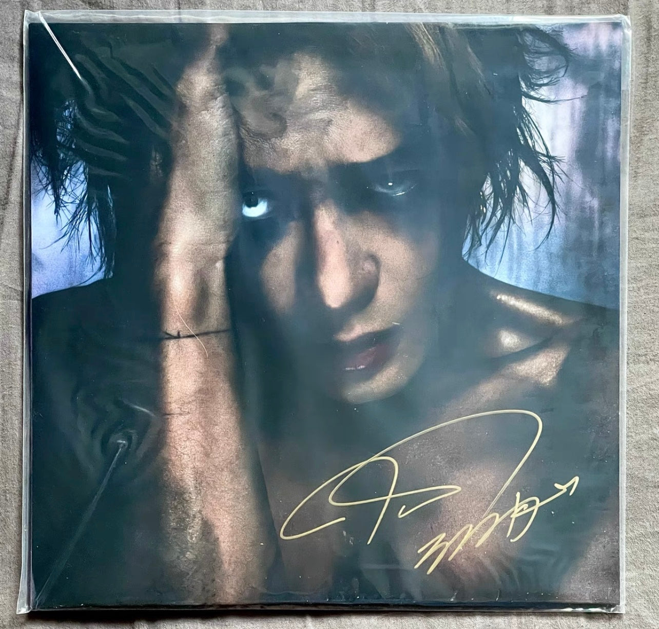 Jackson Wang – MAGICMAN 2 Signed LP White Vinyl