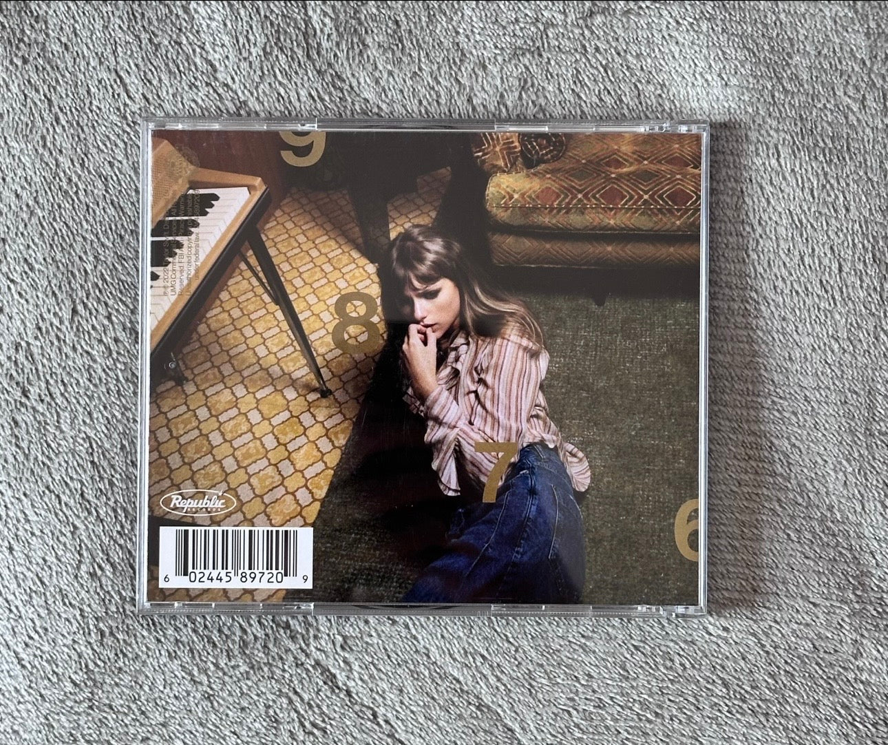 Taylor Swift Midnights Mahogany Autographed CD Like New Read Desc