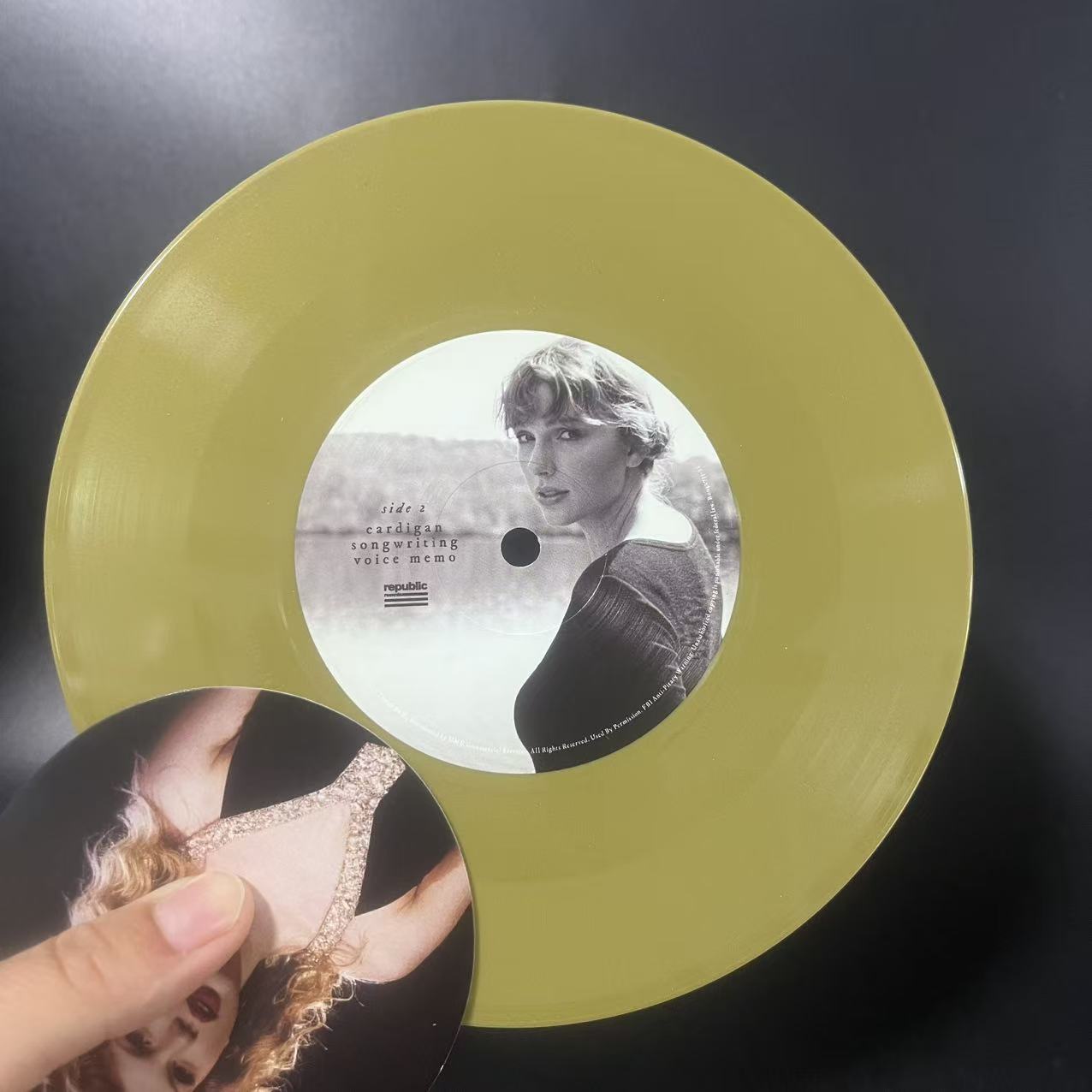 Taylor Swift – Cardigan (+ Songwriting Voice Memo) Gold Vinyl 7" NM/VG+