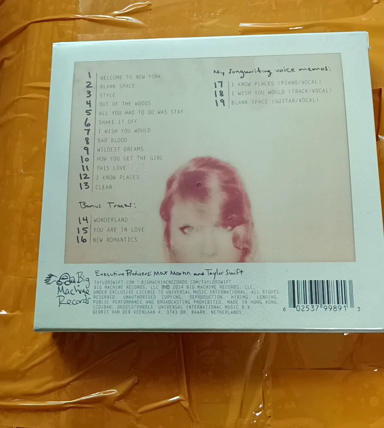 Taylor Swift – 1989 Deluxe Edition CD with 13 Polaroids — Sealed