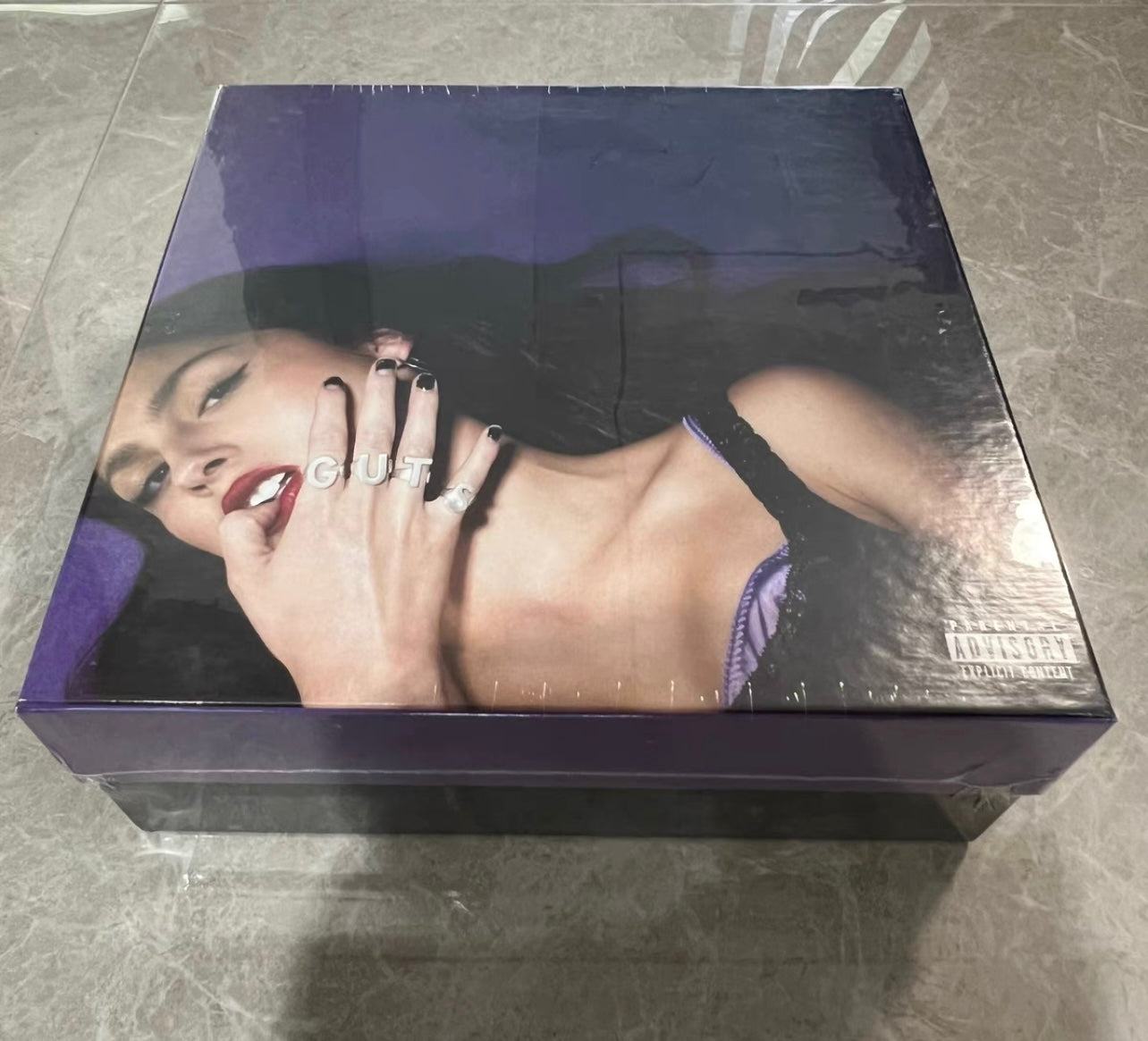 Olivia Rodrigo GUTS vinyl & Candles Hoodie Boxset (XL size, sealed)