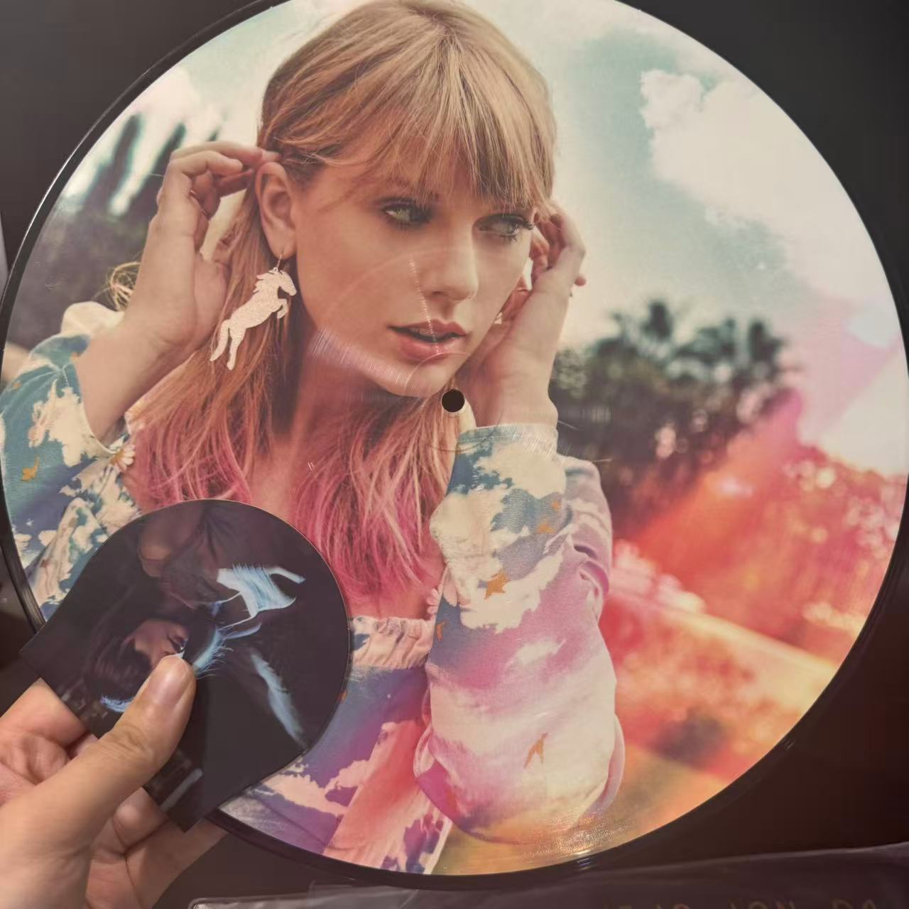 Taylor Swift - Me! (Billboard Music Awards Live Rehearsal Audio) (12", Single, Ltd, Pic)