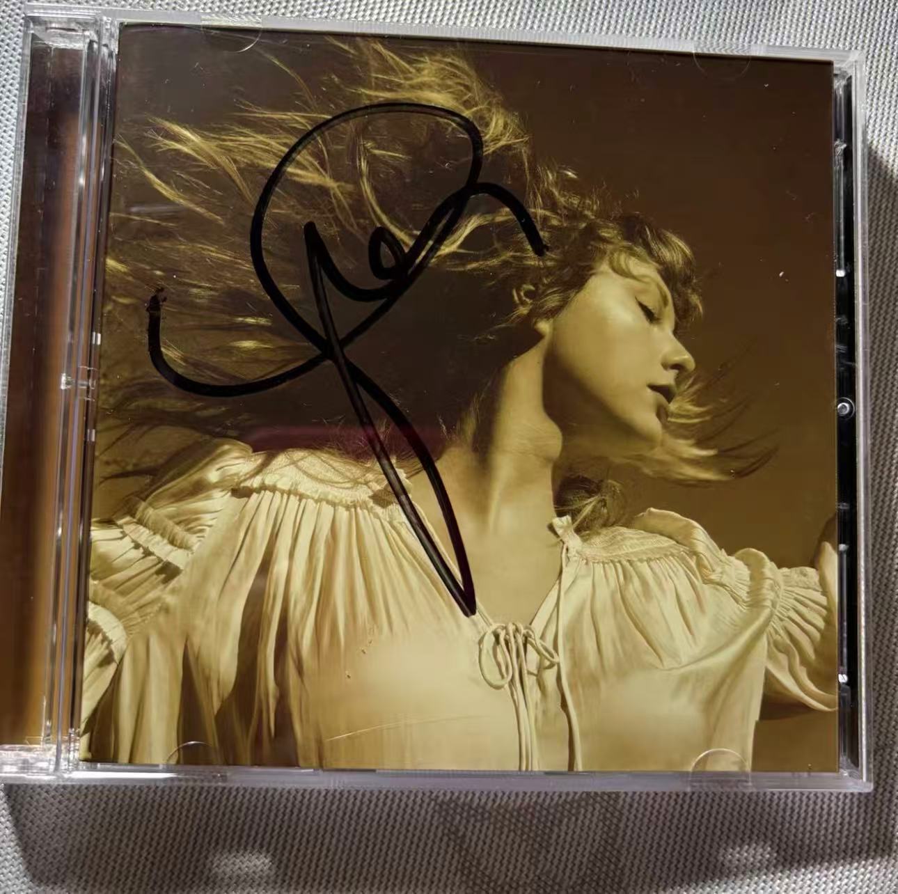 Taylor Swift – Fearless (Taylor’s Version) | Official Signed CD | Single Copy Available