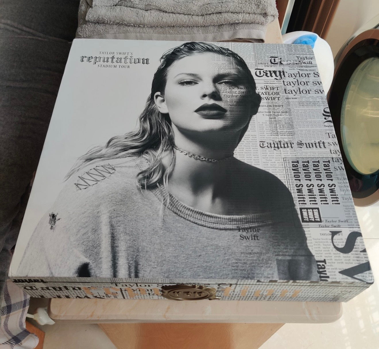 Taylor Swift reputation Stadium Tour Japan VIP Box - Like New - Read Desc