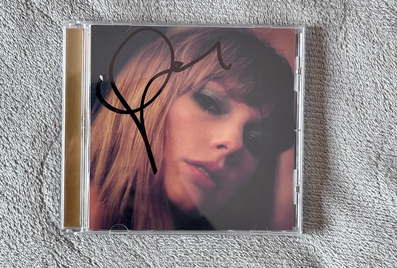 Taylor Swift Midnights Mahogany Autographed CD Like New Read Desc