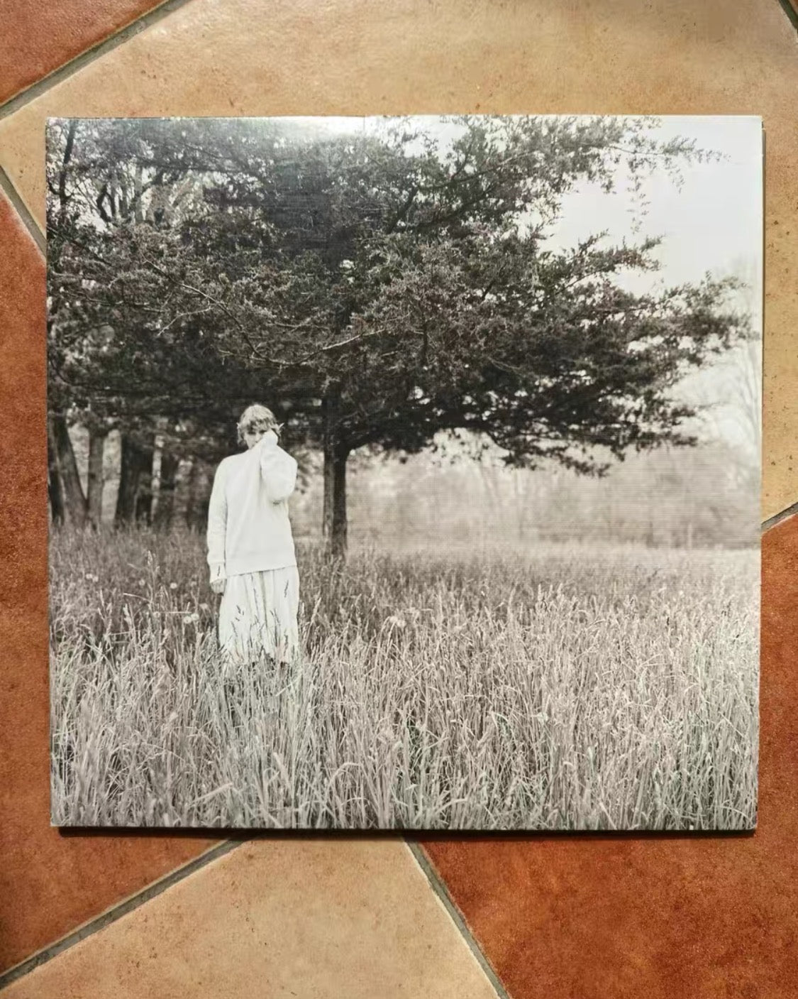 Taylor Swift – Folklore “In The Trees” Edition Light Blue 2LP Vinyl EU Pressing (Opened, Complete)