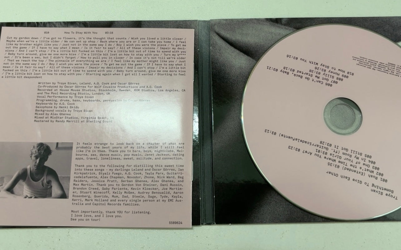 Troye Sivan *Bloom* Signed CD (Gold Heart Autograph) + Bonus Album