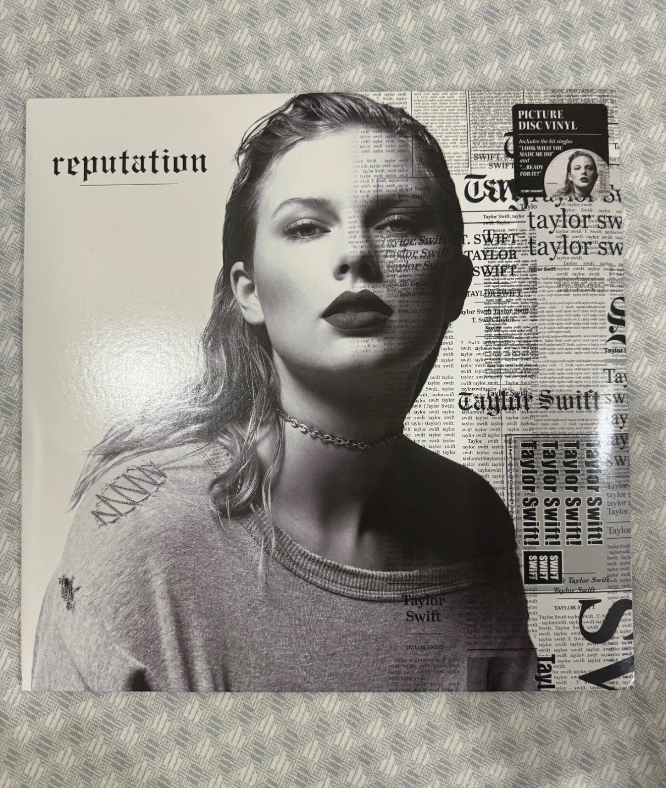 Taylor Swift Reputation Picture Disc Vinyl Used Good Condition Crease