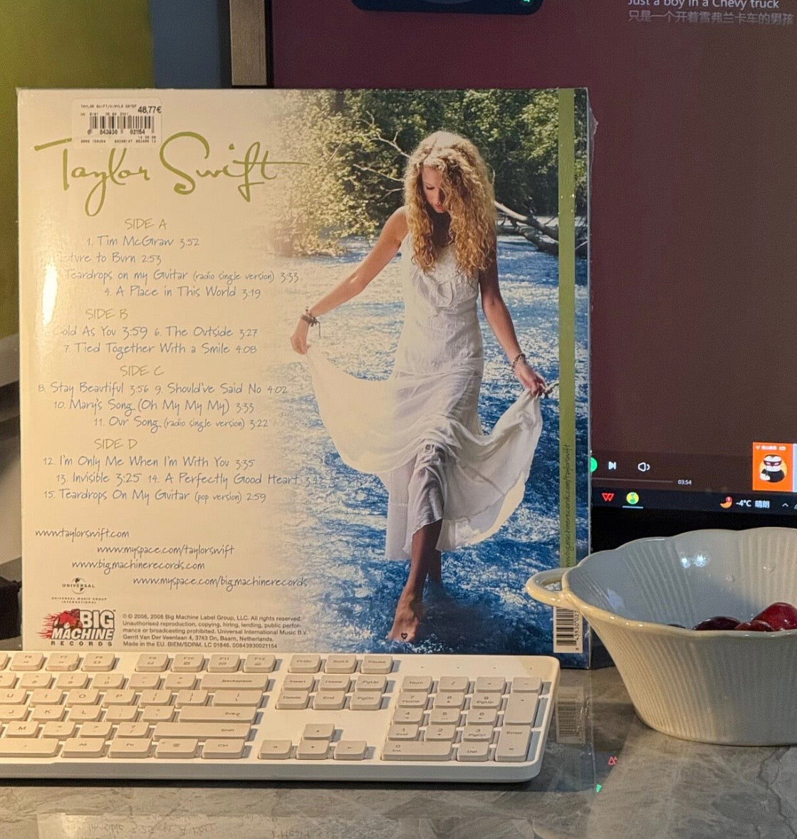Taylor Swift - Taylor Swift (2006 EU/US 2LP Vinyl) | Pressed in Paris | Brand New Sealed | Like New