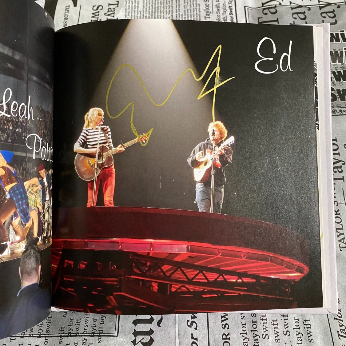 Taylor Swift – Club Red Signed Photo Album