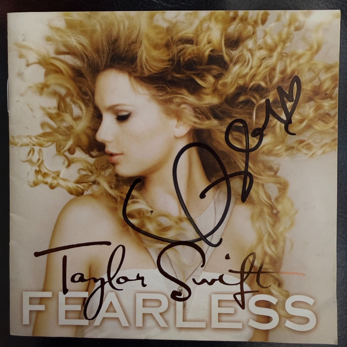 Taylor Swift – Fearless (Original 2008 Standard Edition) Hand-Signed Booklet + CD