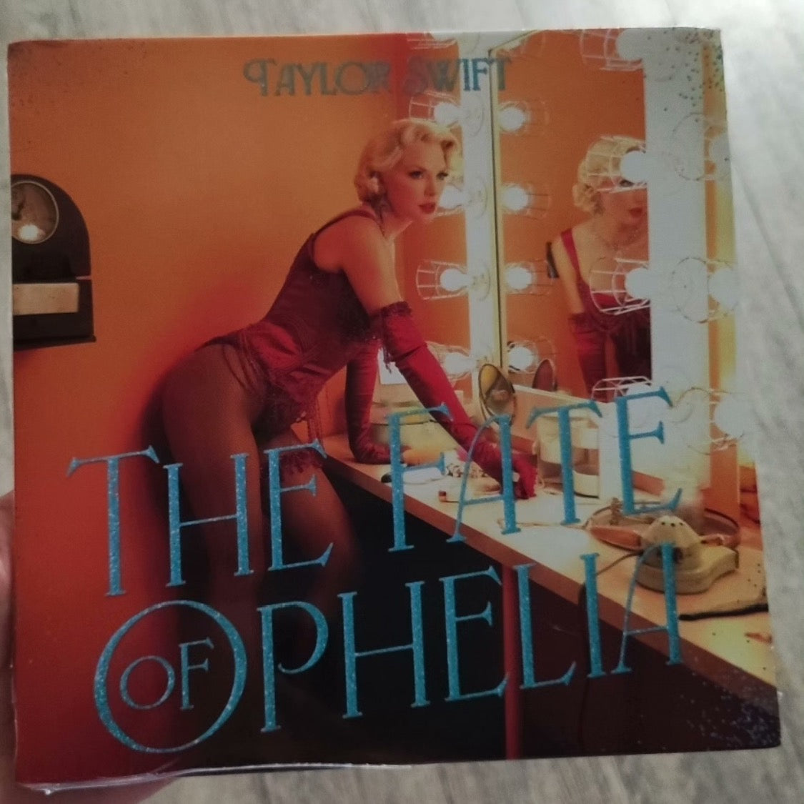 Taylor Swift – Signed Bundle Speak Now TTPD Showgirl Ophelia Vinyl CD Set NM/VG+