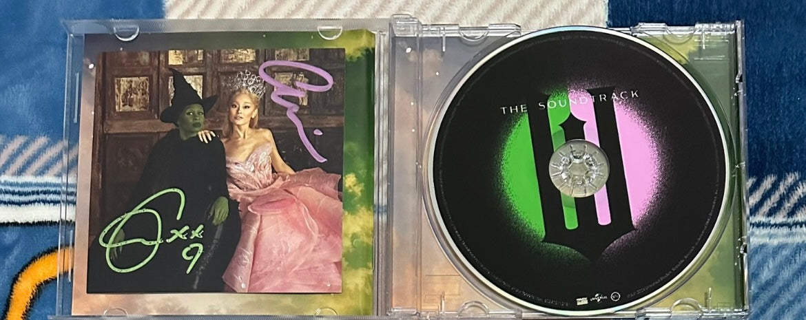 Ariana_Grande_Wicked_Soundtrack_Limited_Signed_CD