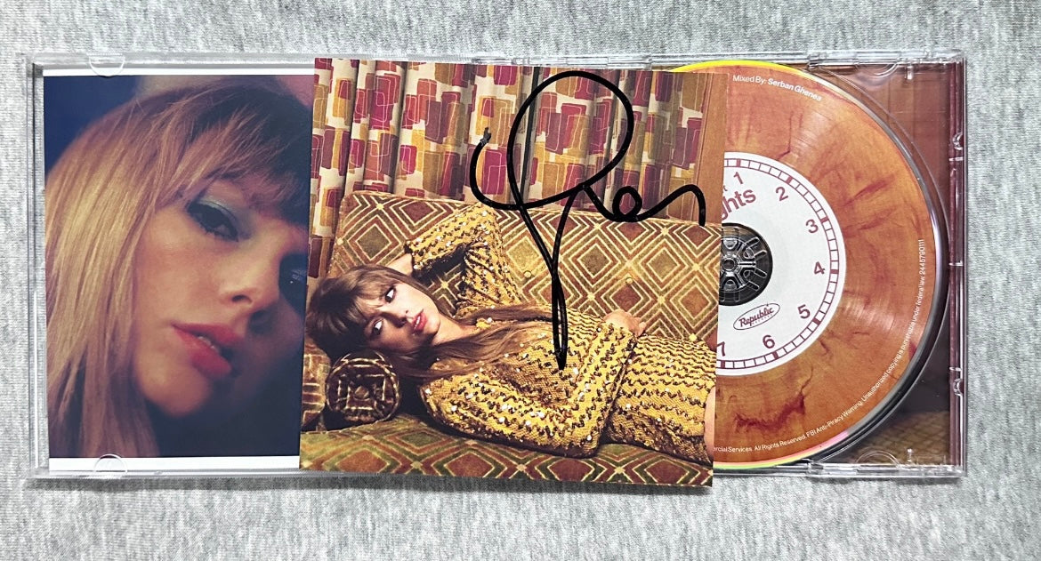 Taylor_Swift_Midnights_CD_with_Autograph_Blood_Moon_Edition