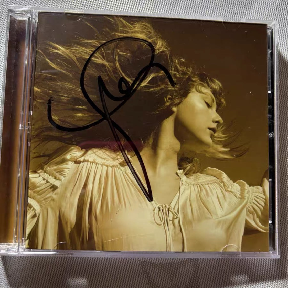 Taylor Swift Fearless (Taylor’s Version) Signed CD Autographed Scratch Case