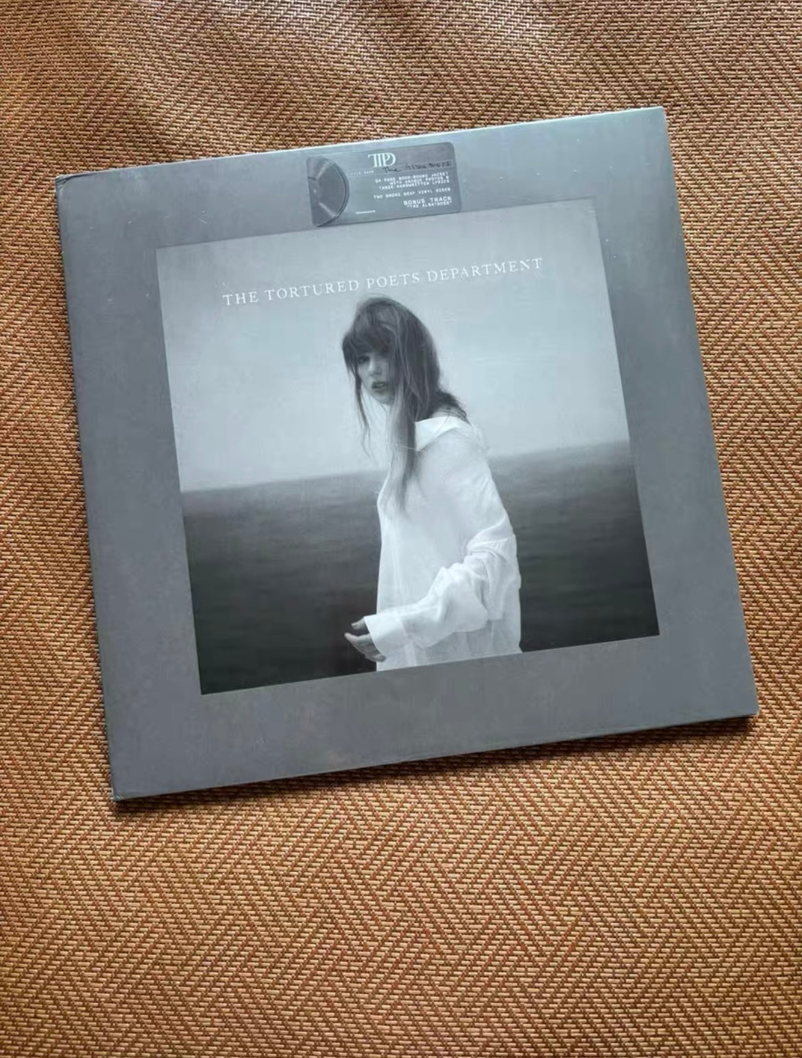 Taylor Swift *The Tortured Poets Department* (Version 3 – Grey Vinyl, EU Edition)