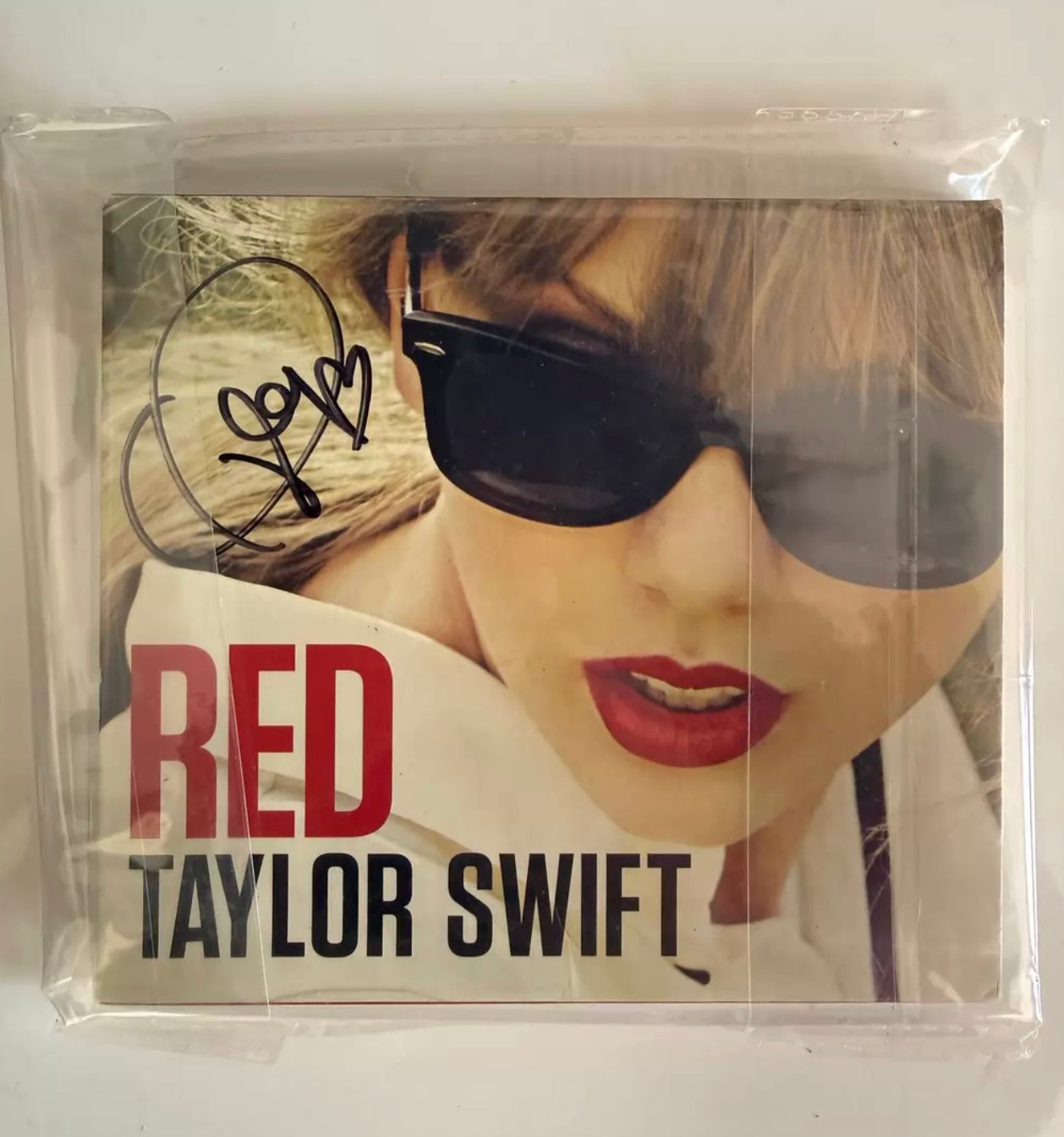 Taylor Swift RED Signed CD UK Autograph Early Signature Rare