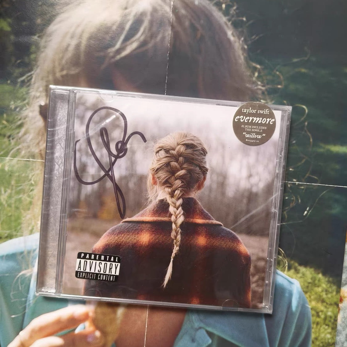 Selling Taylor Swift Evermore Signature, very standard drumstick signature, brand new sealed, no ink smudging, no case cracks.