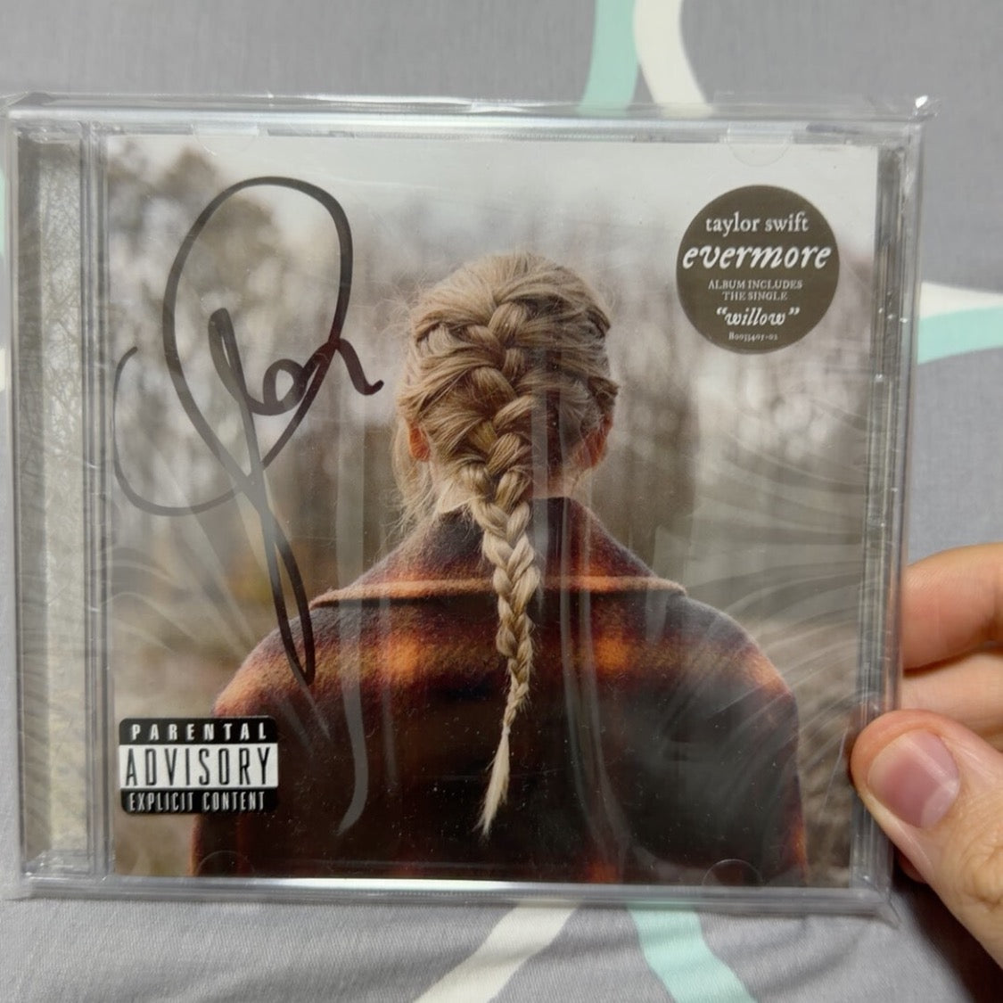 Taylor Swift Evermore Signed CD Autographed Cracked Case Read Desc
