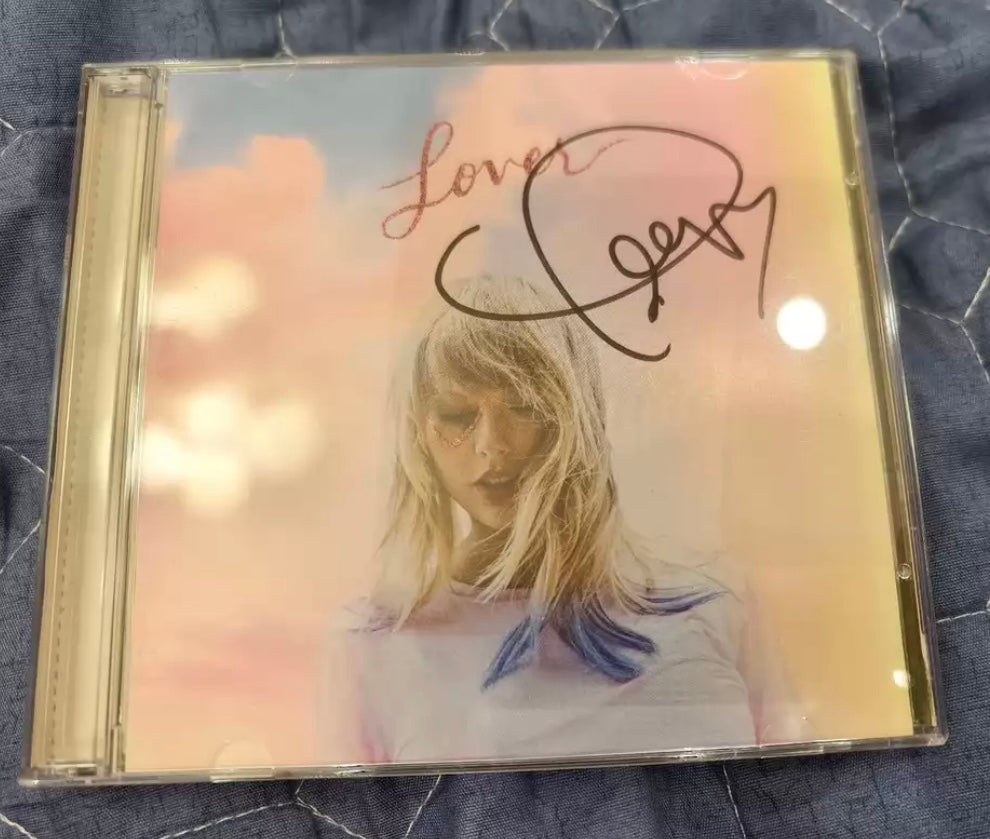 Taylor Swift Lover Signed Insert w Red CD Case Heart Signature