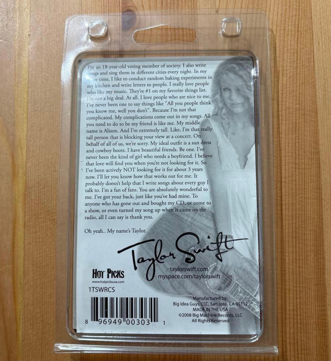 Taylor Swift Official Guitar Picks Set of 6 Collectible Sealed