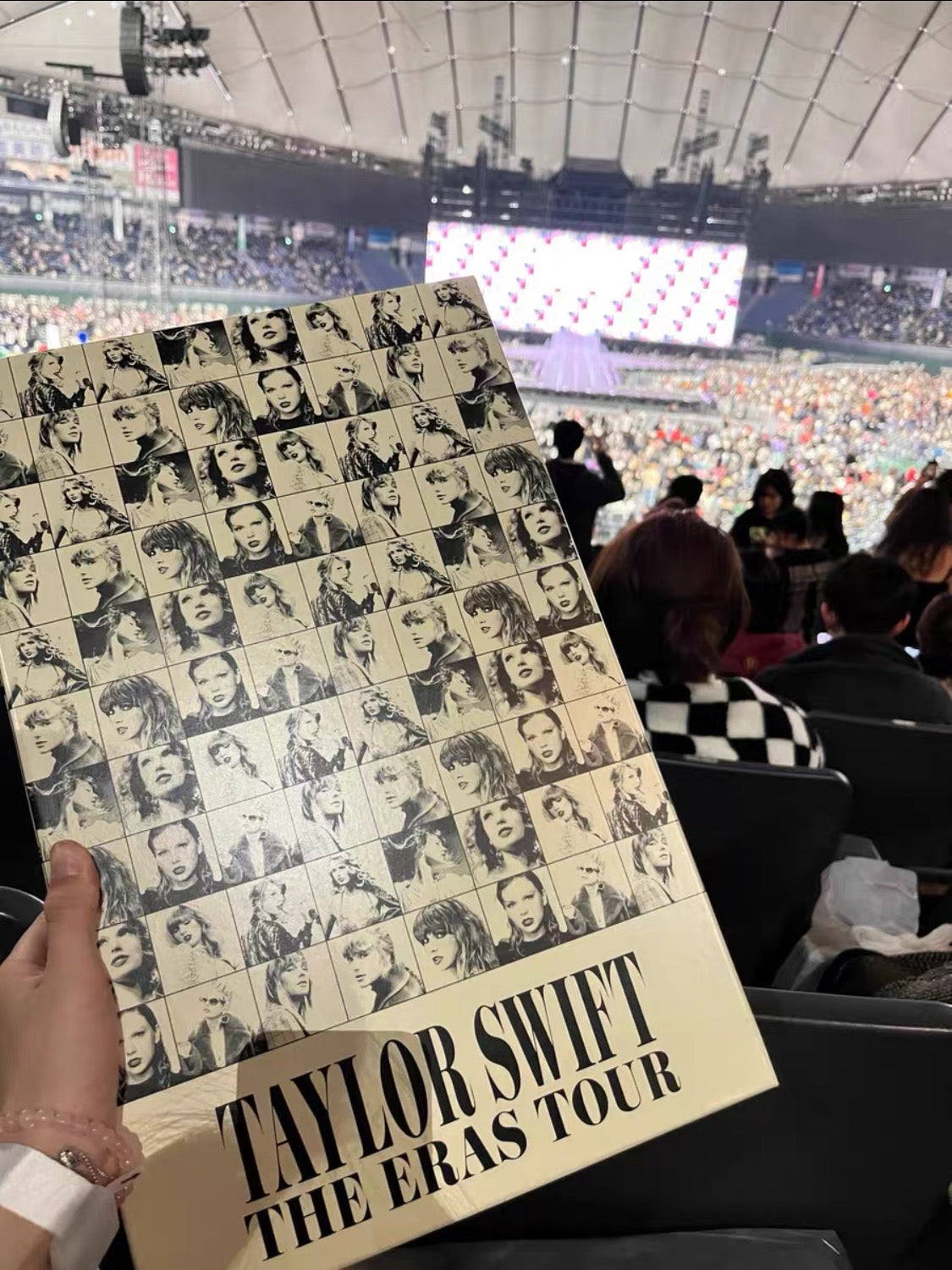 Taylor Swift – The Eras Tour Tokyo VIP Box Set NM/NM