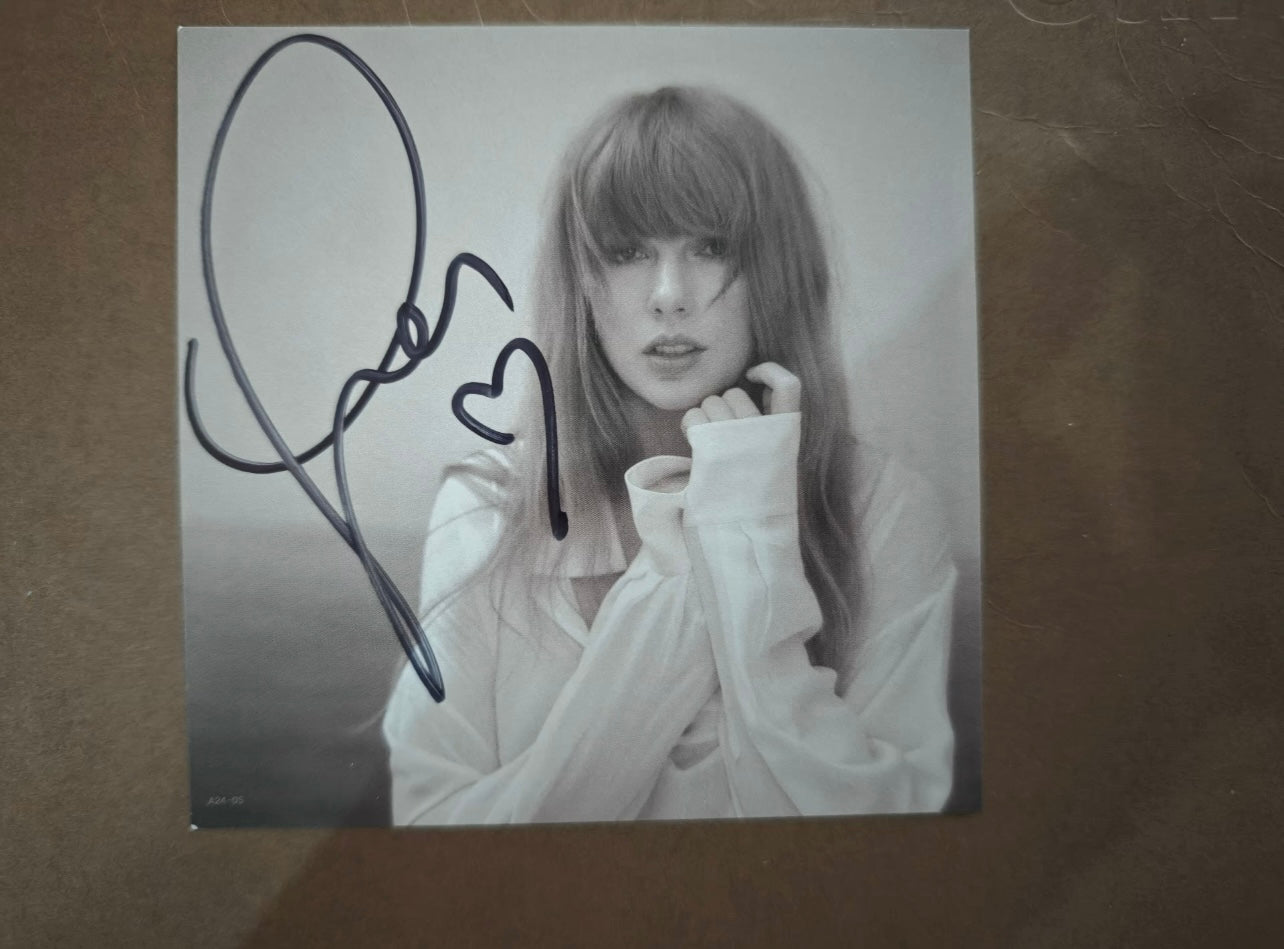 Taylor Swift TTPD The Tortured Poets Department Heart Signed CD Like New Read Desc