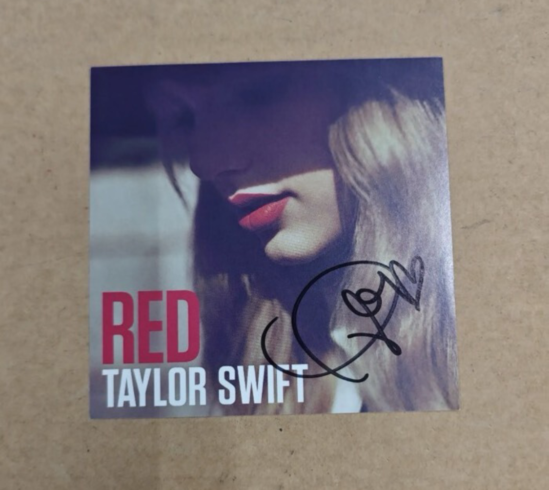 Taylor Swift Red Original Hand Signed Heart Insert Card Authentic No CD
