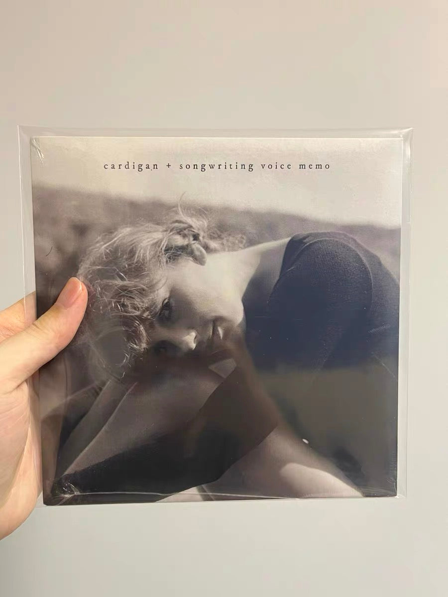 Taylor Swift – Cardigan Gold Vinyl 7" Sealed M/M