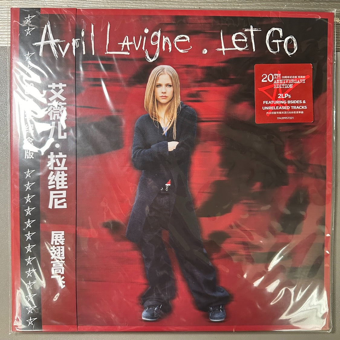 AvrilLavigne-LetGoRedBlackSplatterChina2LP