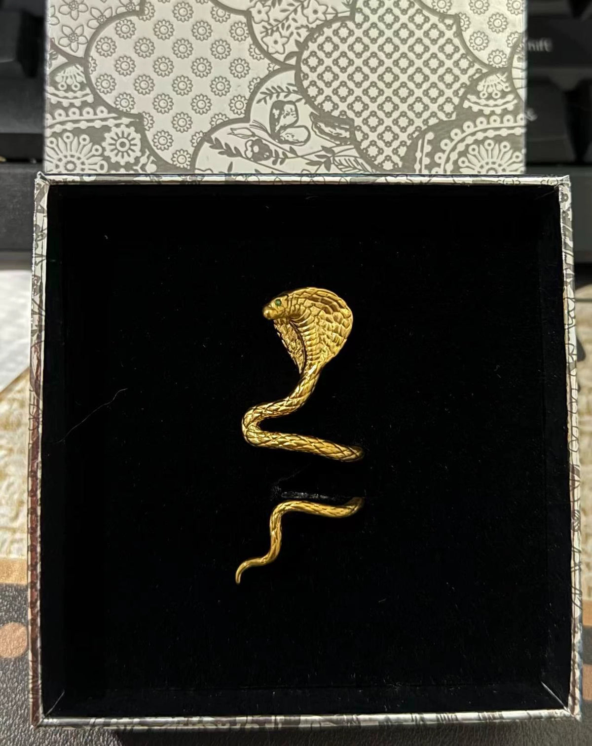 Taylor Swift – Reputation Snake Ear Cuff